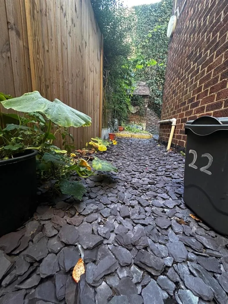 2 bedroom terraced house for rent