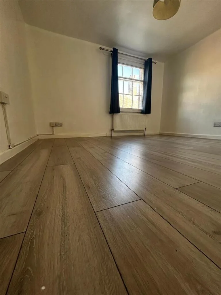 2 bedroom terraced house for rent