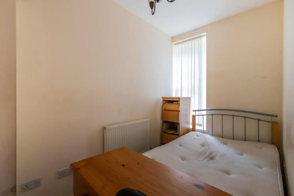 2 bedroom private hall for rent