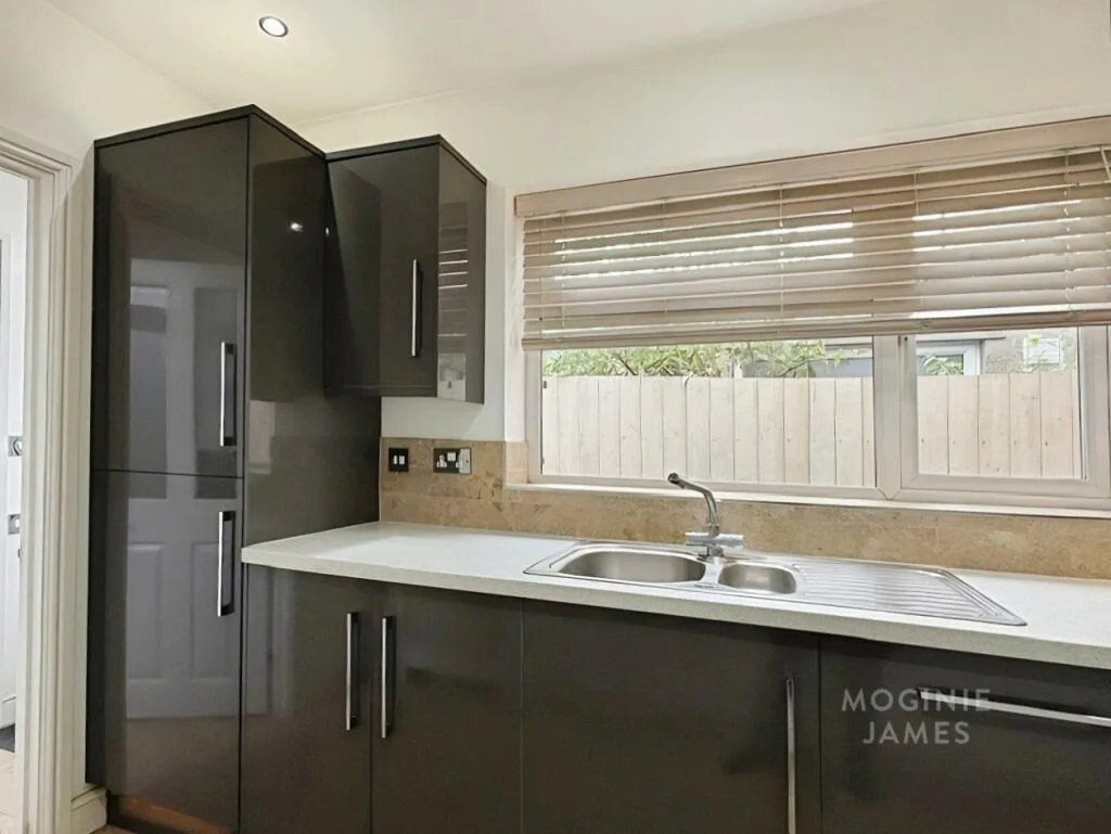 2 bedroom terraced house for rent