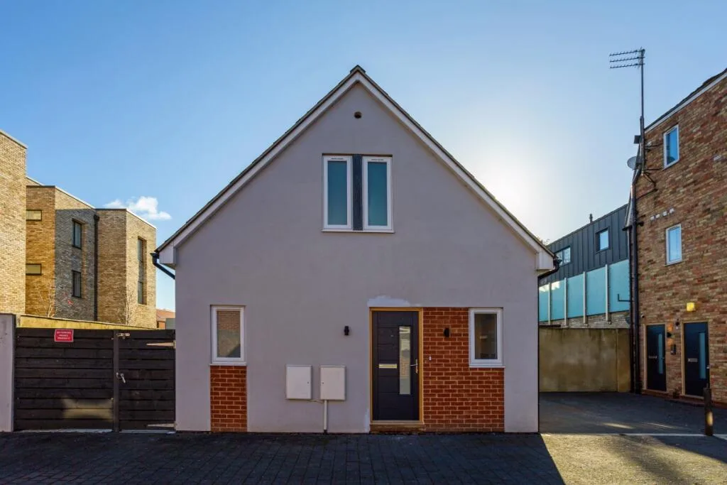 1 bedroom house for rent