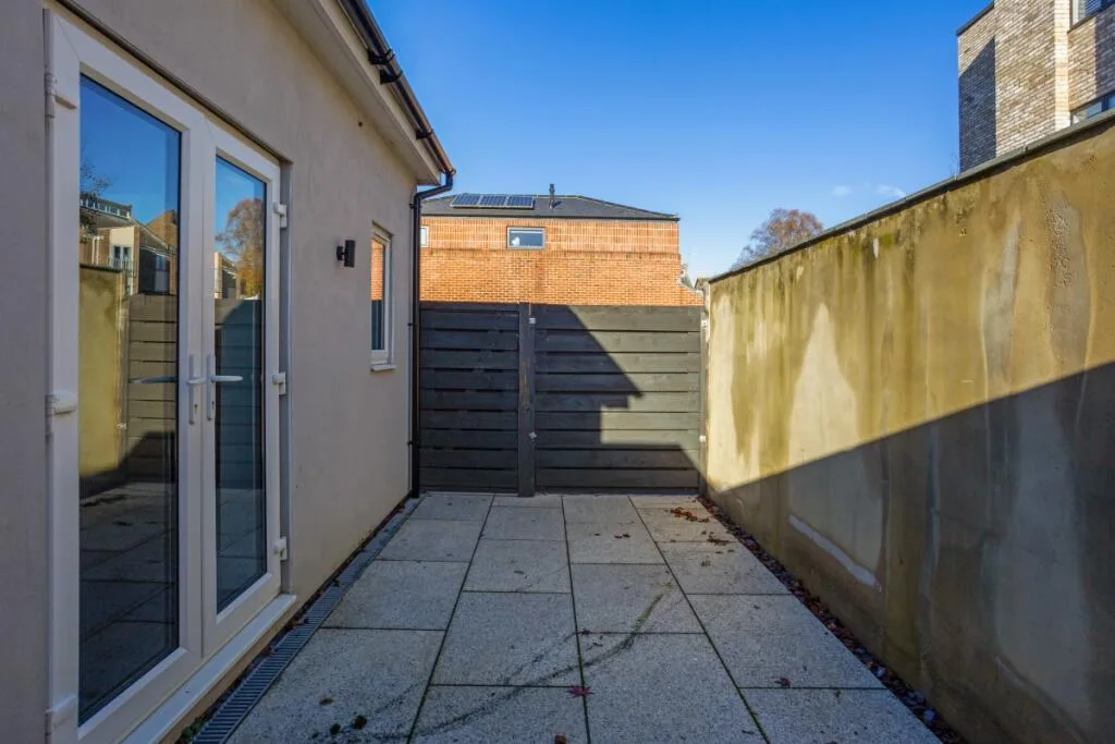 1 bedroom house for rent