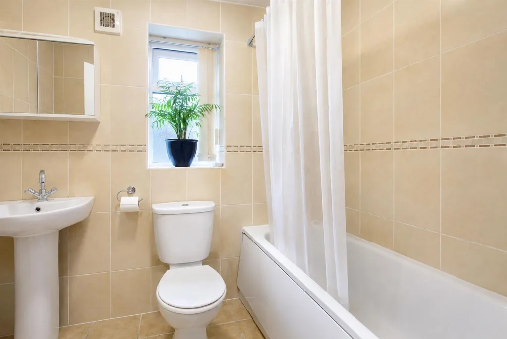 1 bedroom private hall for rent