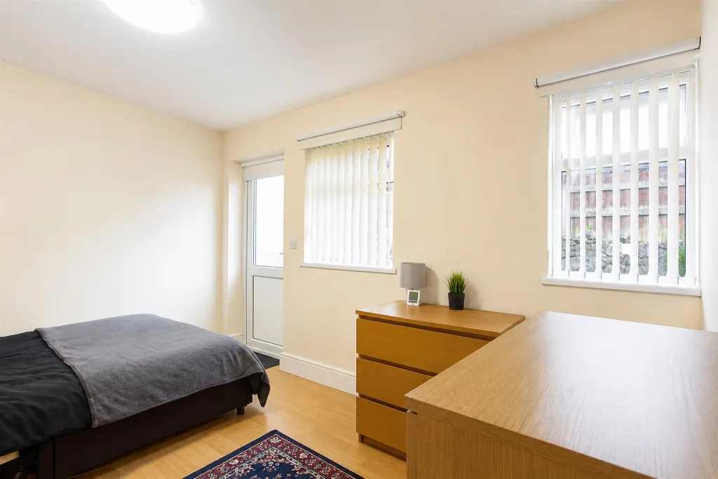 1 bedroom private hall for rent
