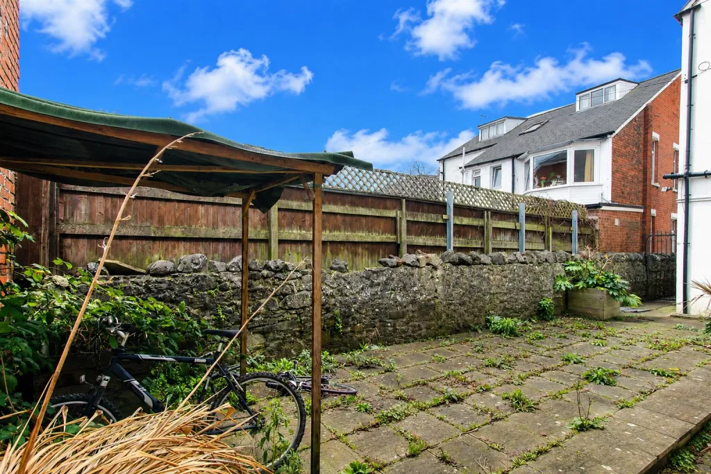 1 bedroom private hall for rent