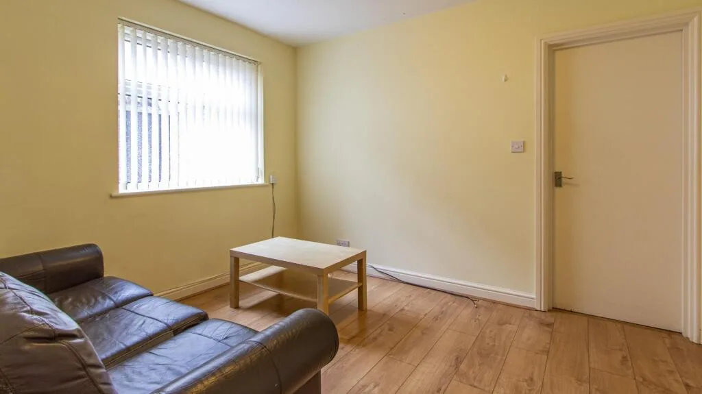 1 bedroom private hall for rent