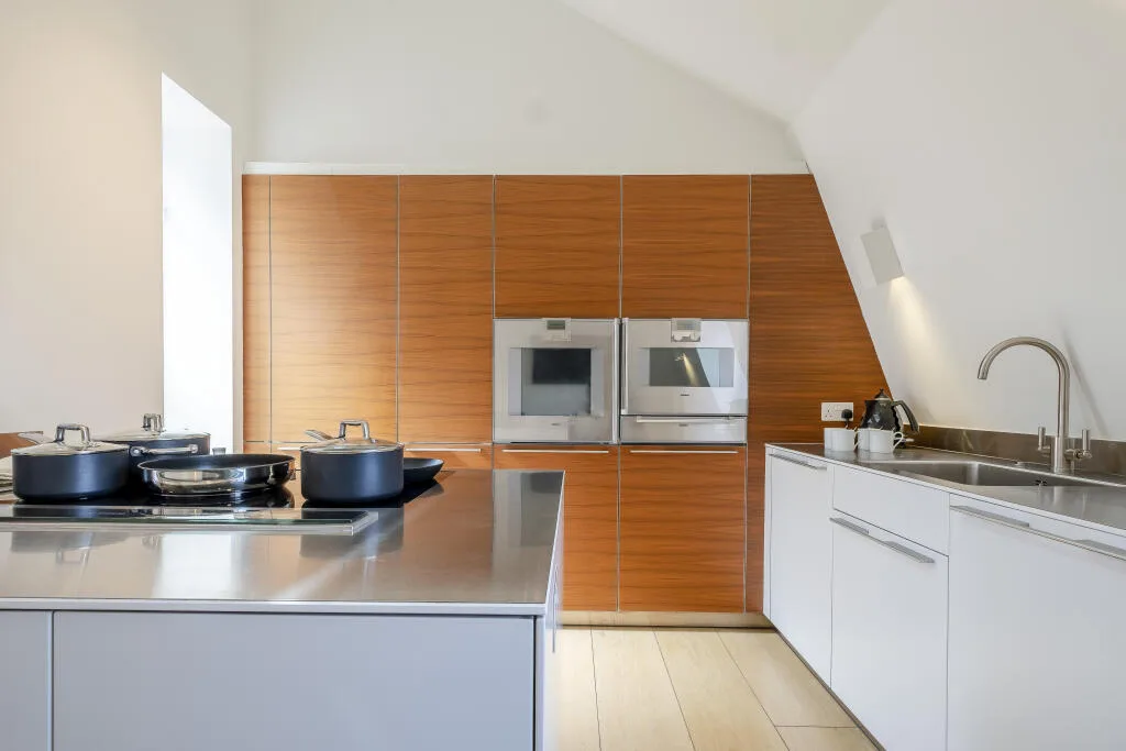 3 bedroom maisonette for rent