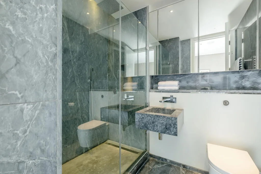 3 bedroom maisonette for rent