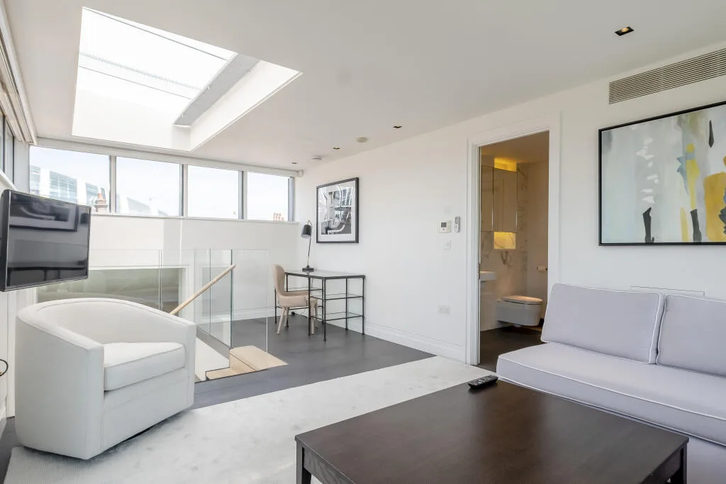 3 bedroom maisonette for rent
