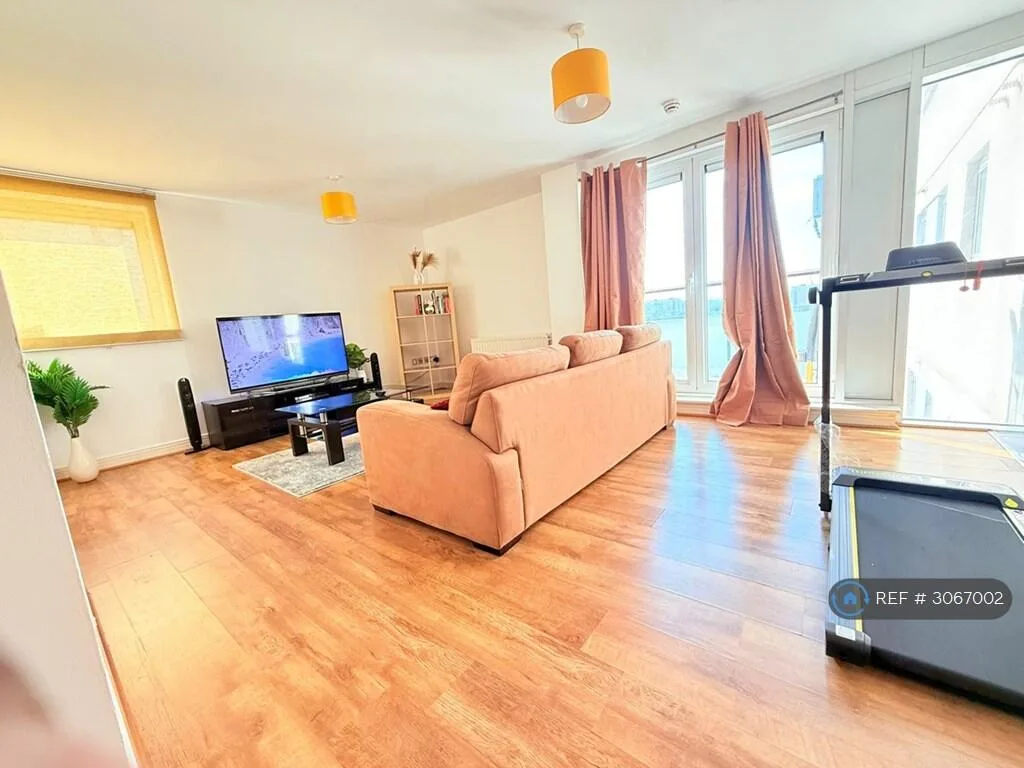 2 bedroom flat for rent