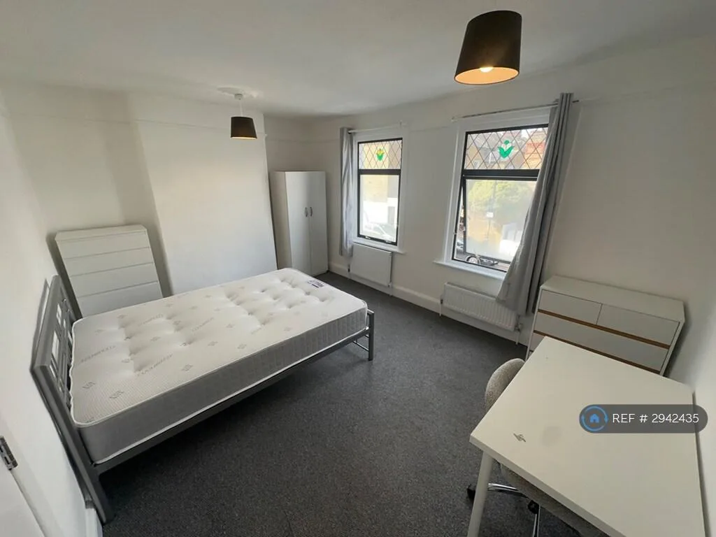 4 bedroom terraced house for rent