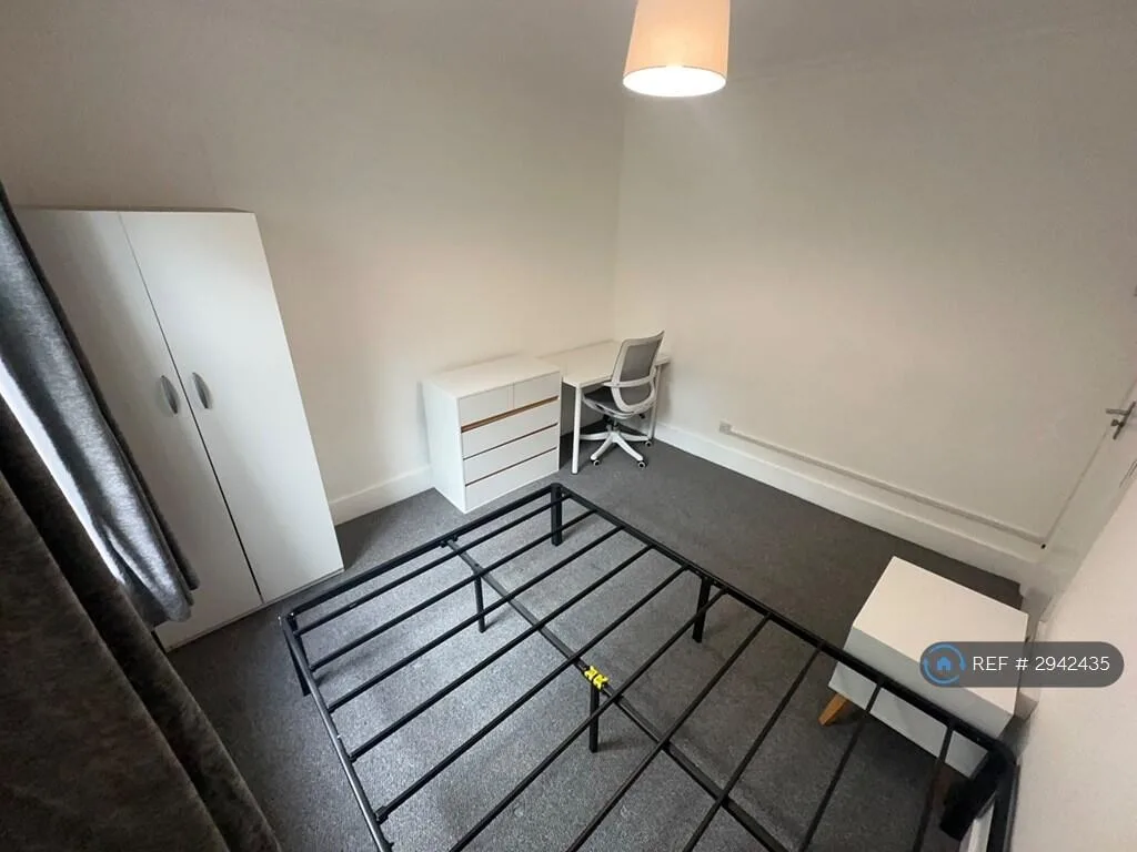 4 bedroom terraced house for rent