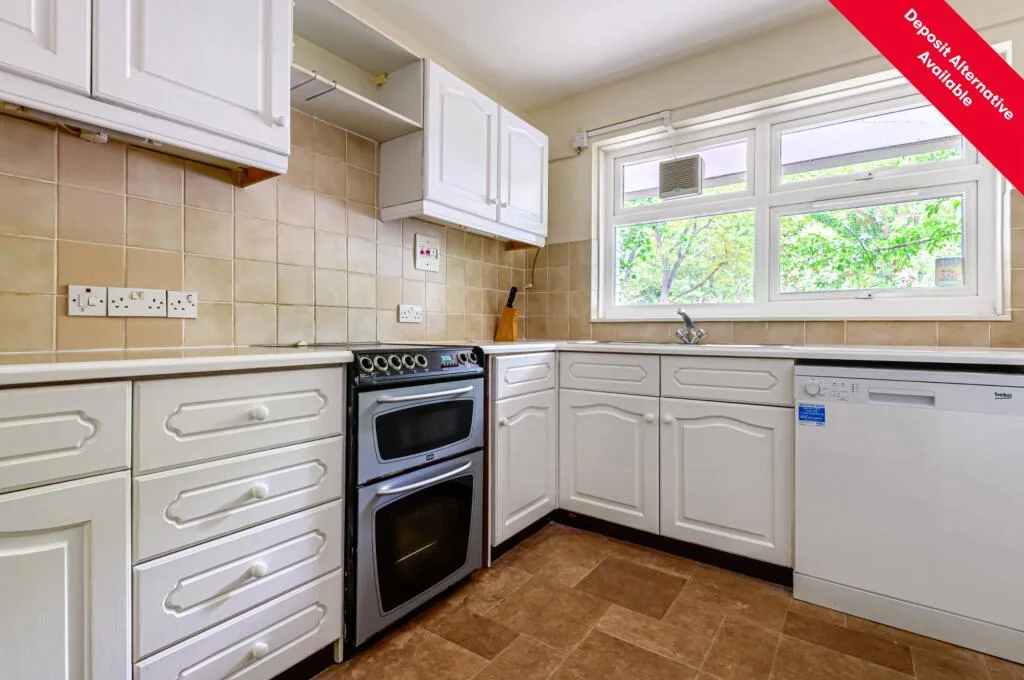 3 bedroom end of terrace house for rent