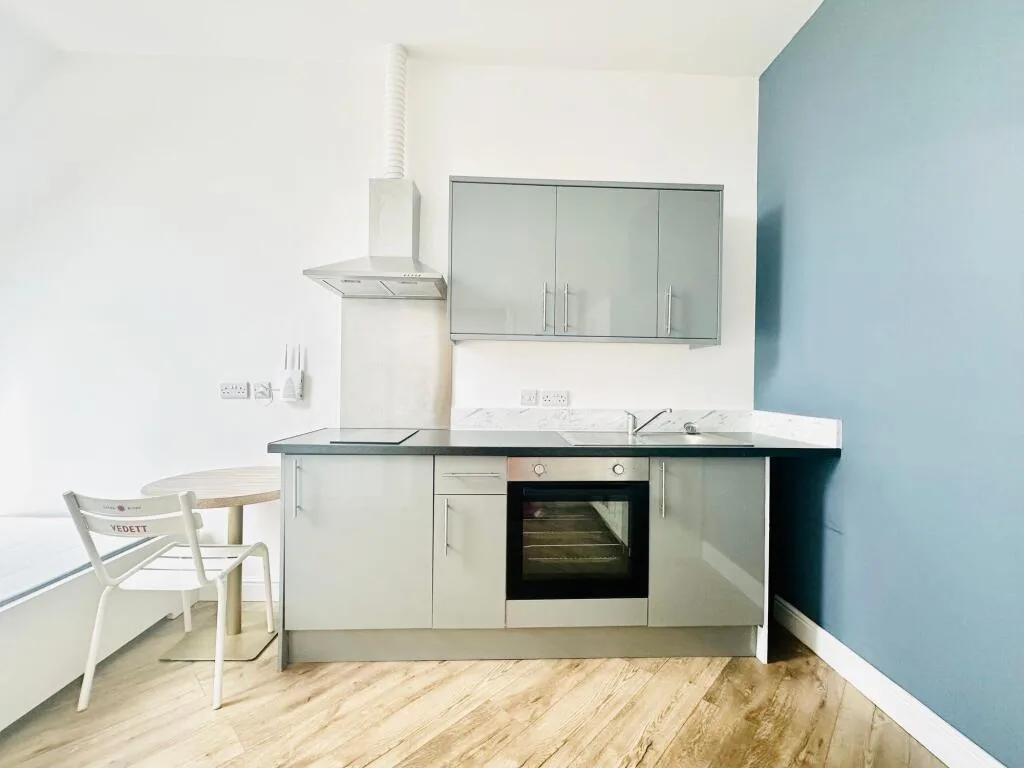 Studio flat for rent