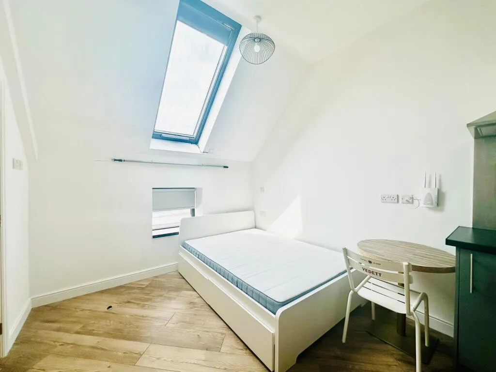 Studio flat for rent