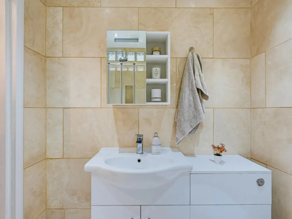 1 bedroom apartment for rent