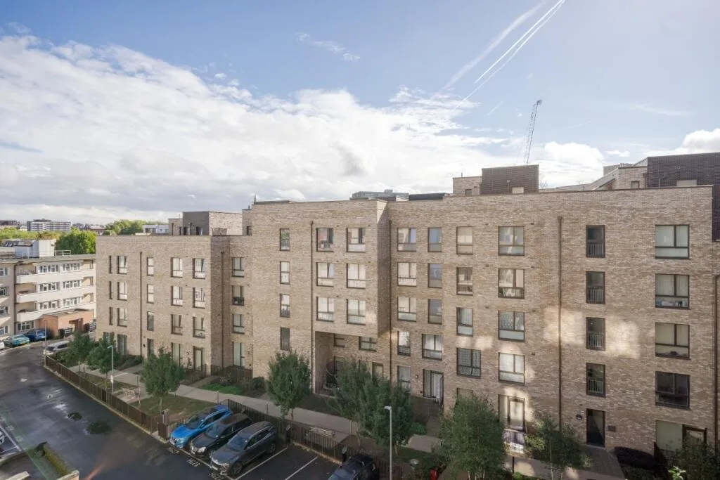 3 bedroom flat for rent