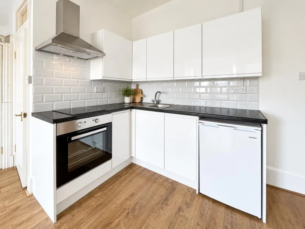 Studio flat for rent