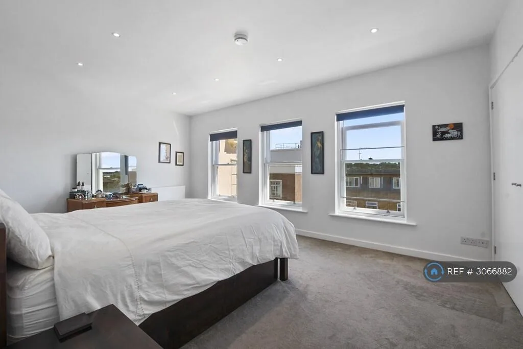 2 bedroom maisonette for rent