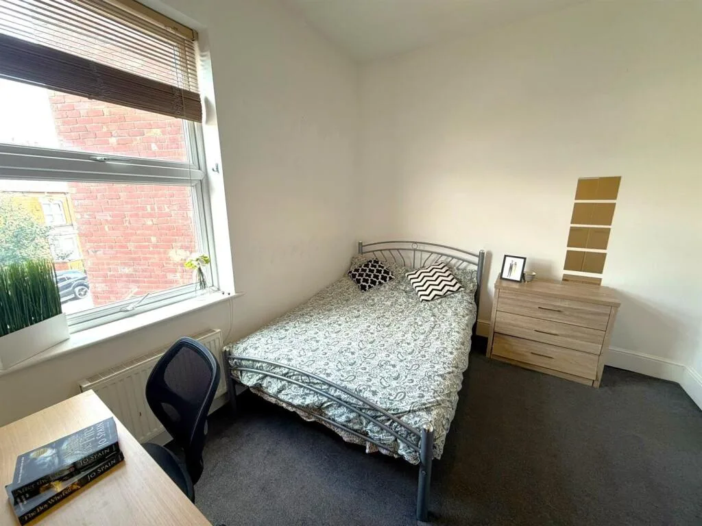 4 bedroom terraced house for rent