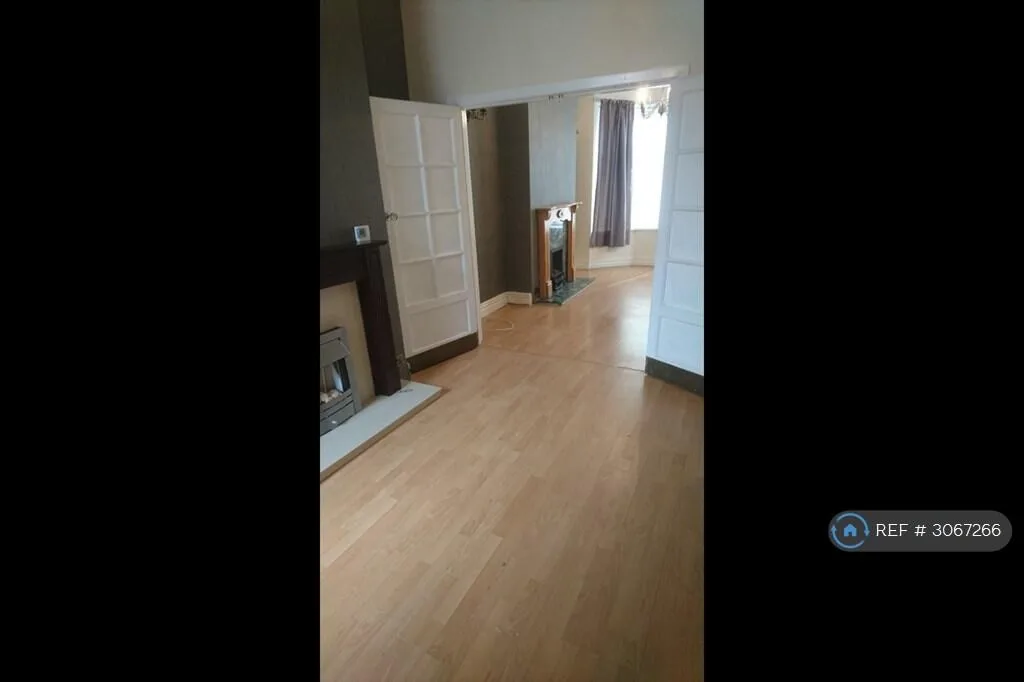 4 bedroom terraced house for rent