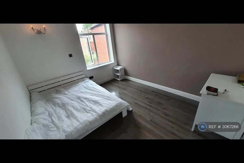 4 bedroom terraced house for rent