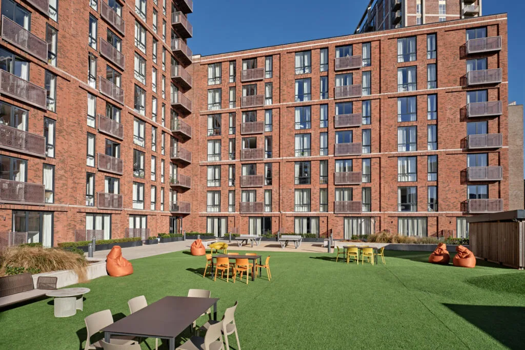 3 bedroom flat for rent