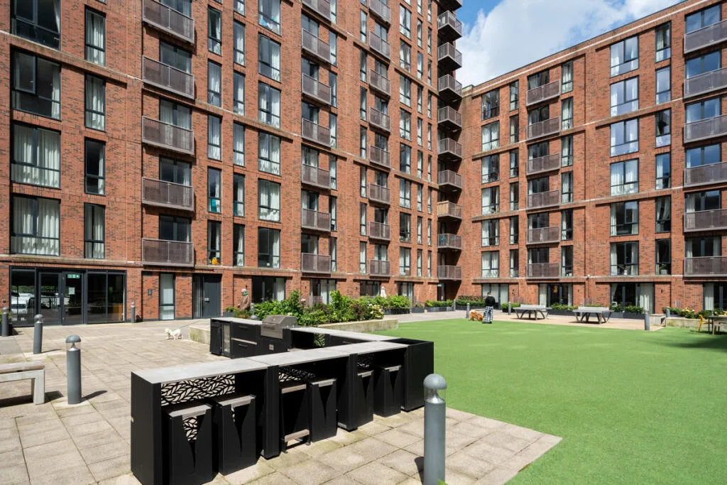 3 bedroom flat for rent