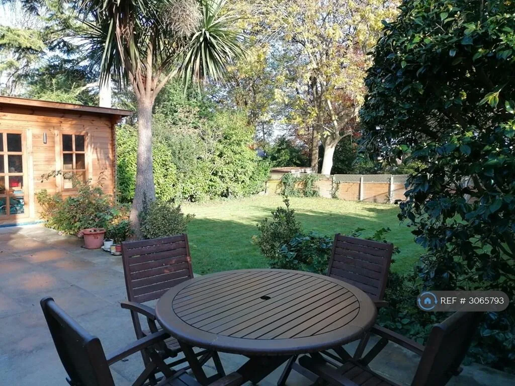 4 bedroom detached house for rent