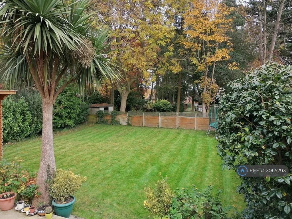 4 bedroom detached house for rent