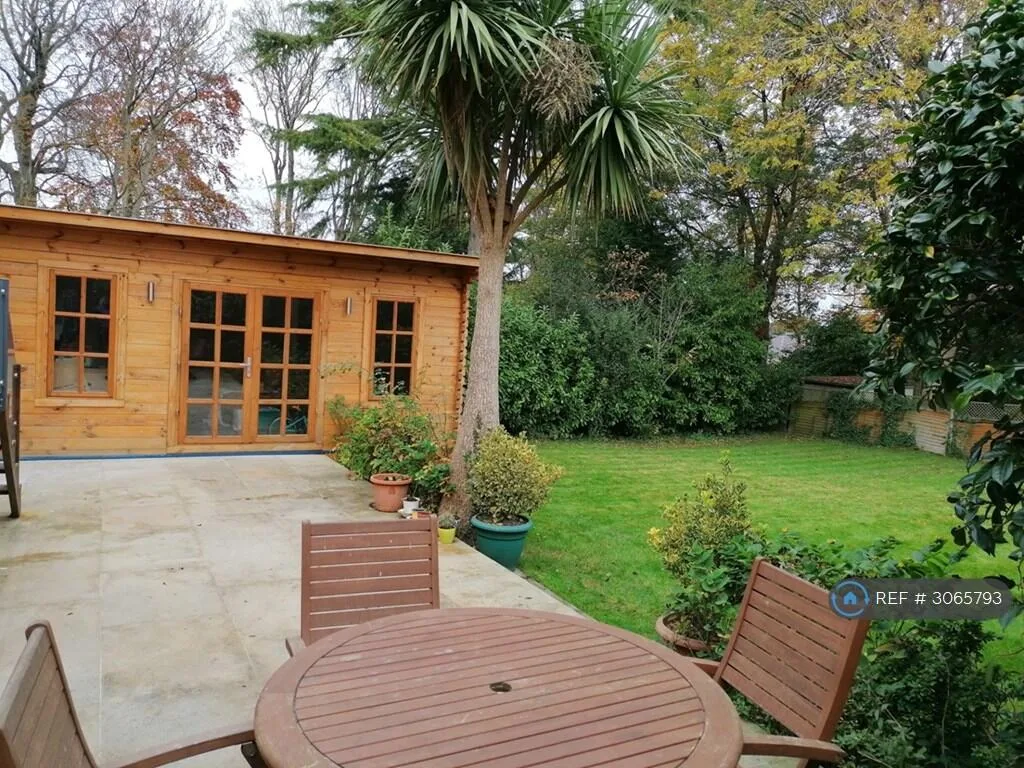 4 bedroom detached house for rent