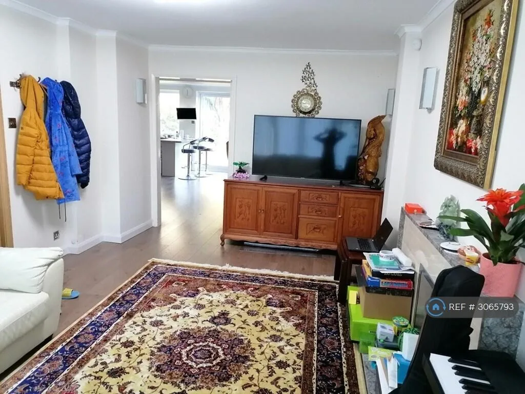 4 bedroom detached house for rent