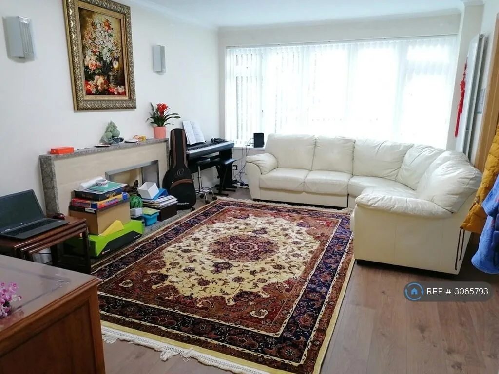 4 bedroom detached house for rent