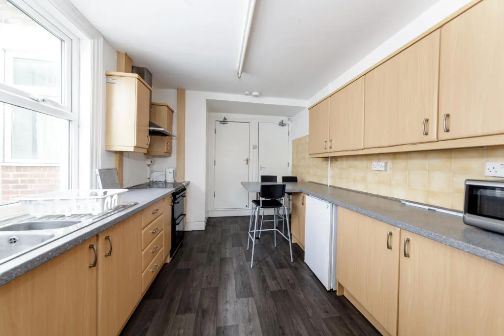 5 bedroom house for rent