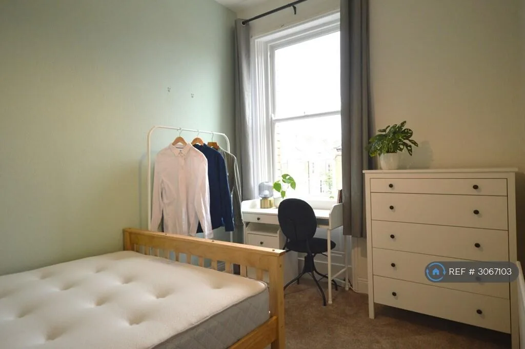 4 bedroom maisonette for rent