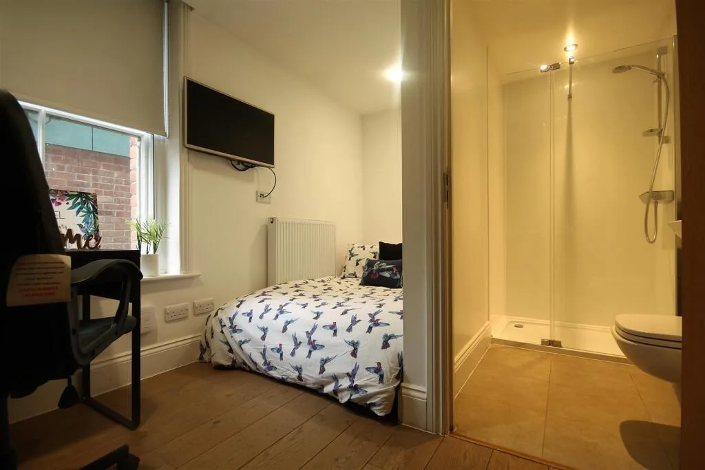 Studio flat for rent