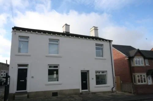 2 bedroom house for rent