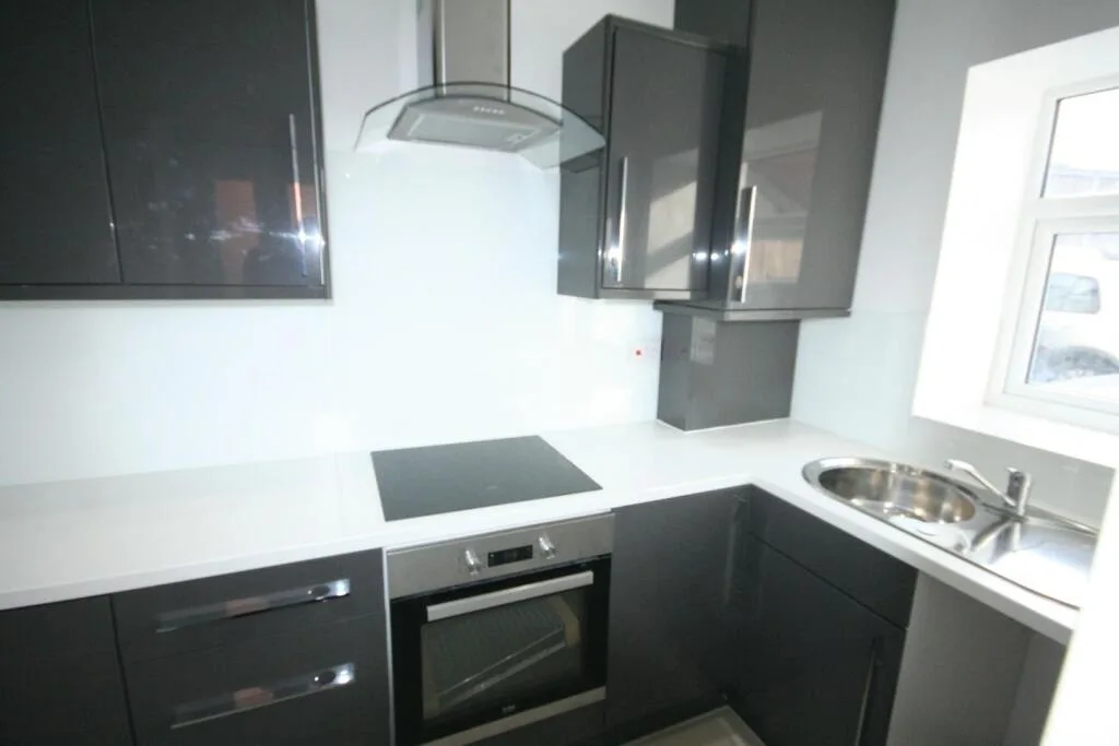 2 bedroom house for rent