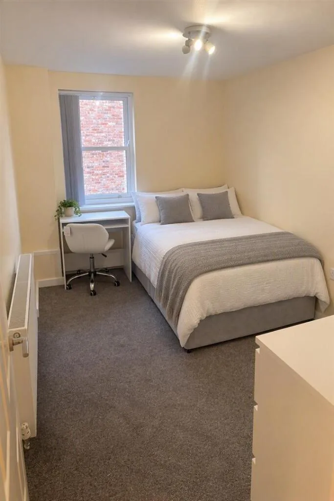 2 bedroom ground floor flat for rent