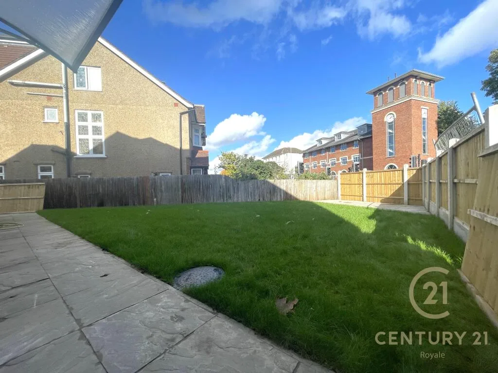1 bedroom house share for rent