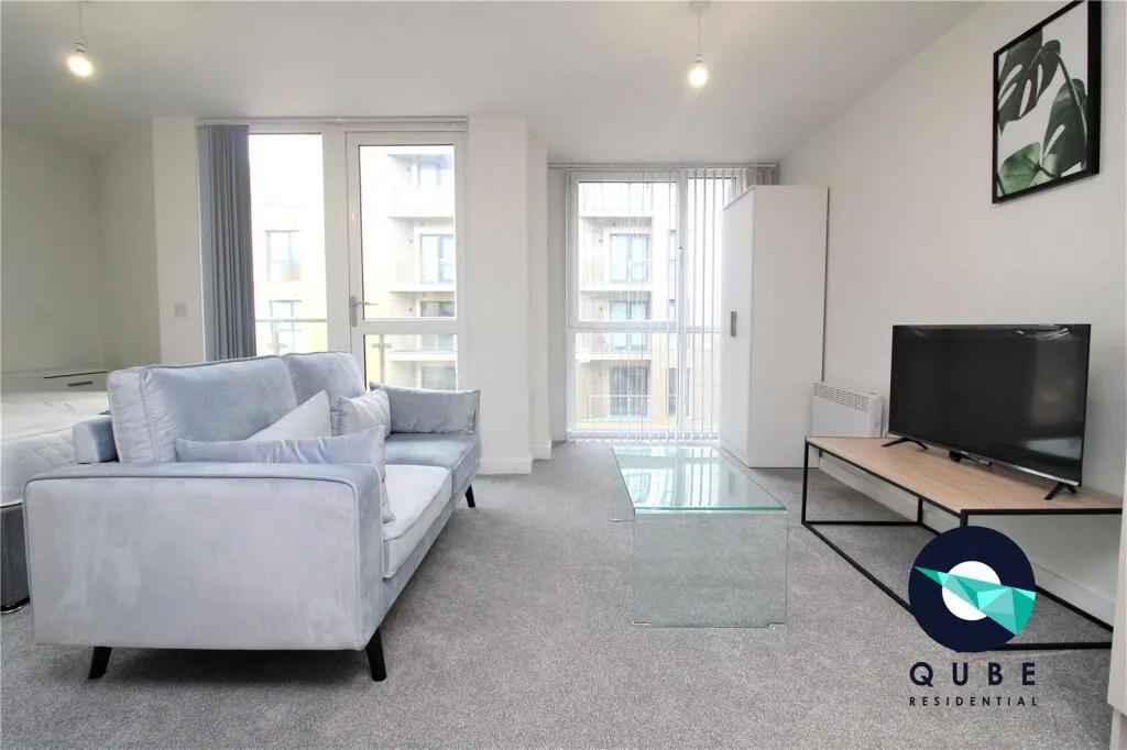 Studio flat for rent