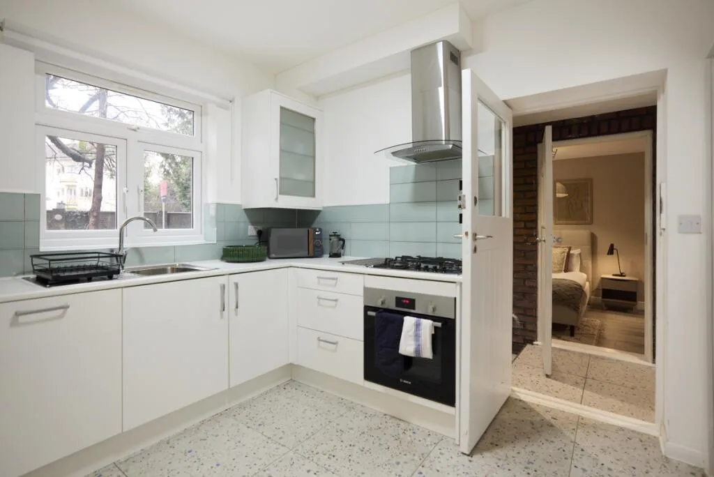 5 bedroom detached house for rent