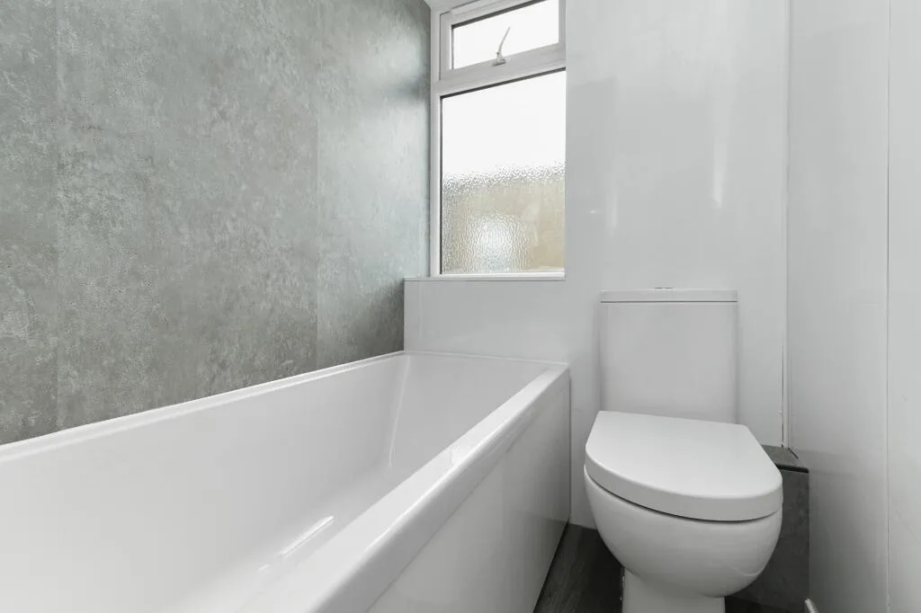 3 bedroom maisonette for rent