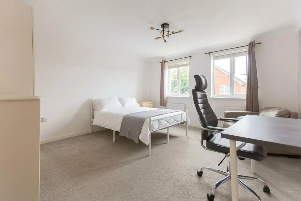 4 bedroom terraced house for rent