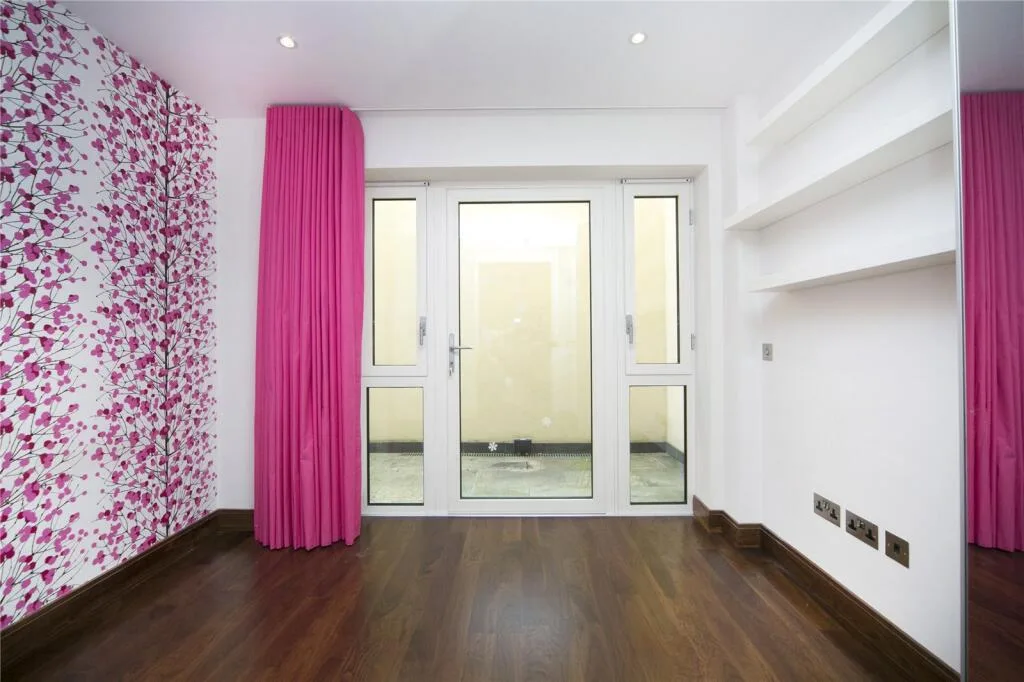 4 bedroom terraced house for rent