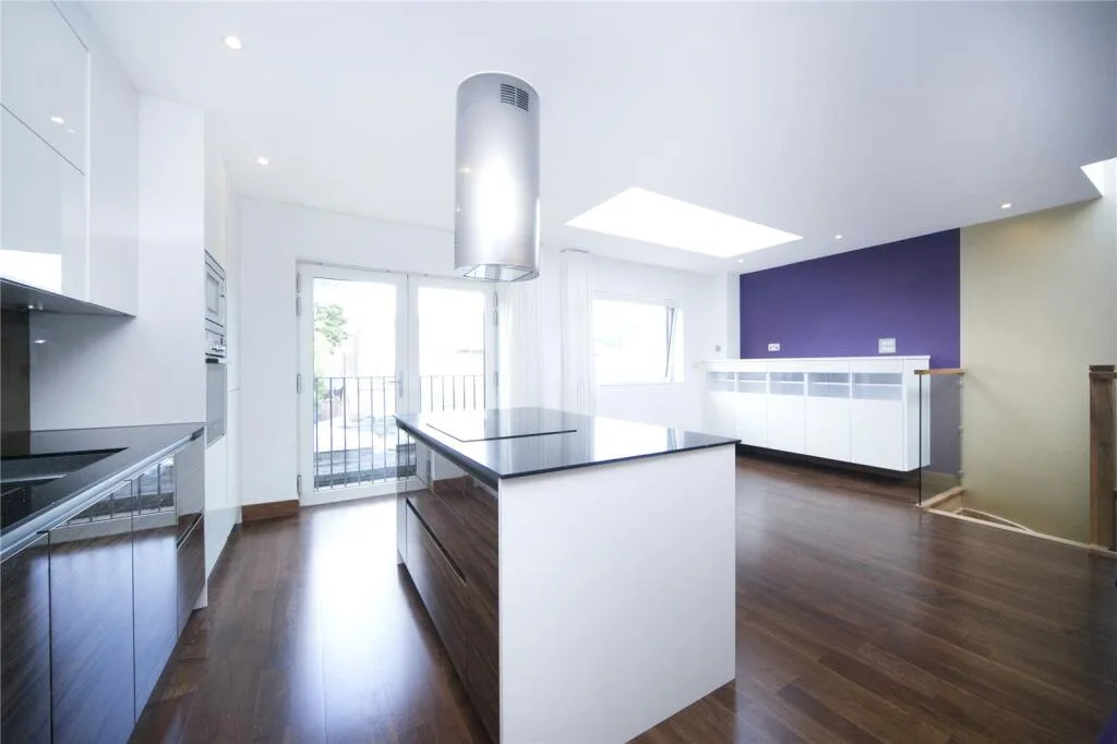 4 bedroom terraced house for rent