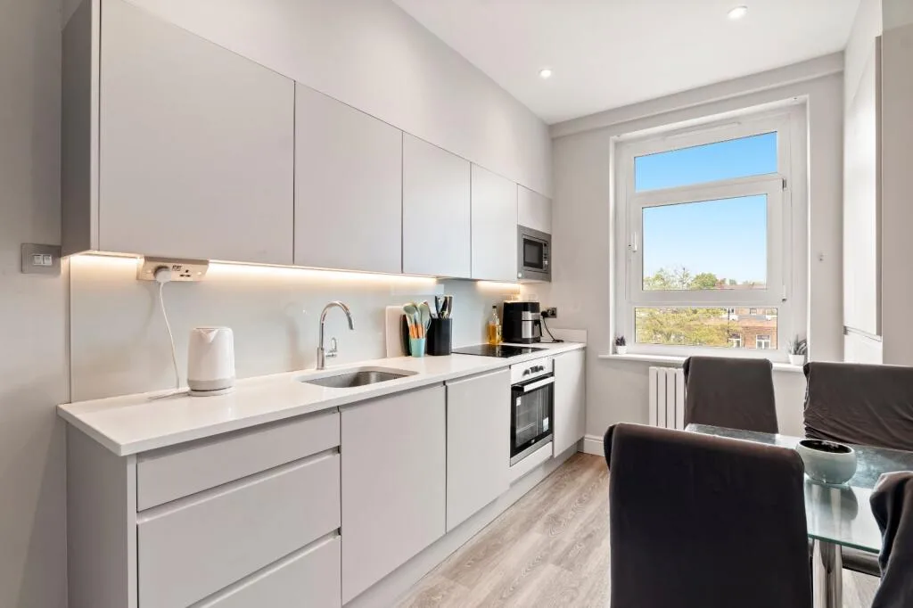 3 bedroom flat for rent