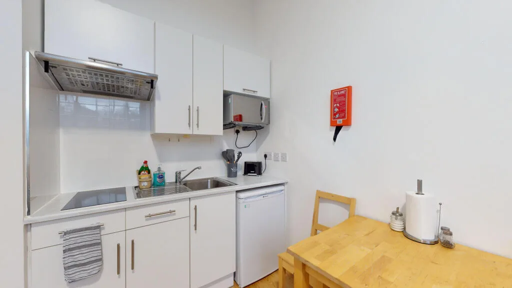Studio flat for rent