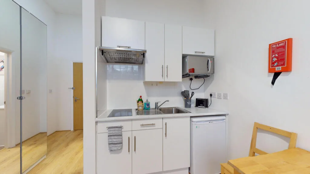 Studio flat for rent