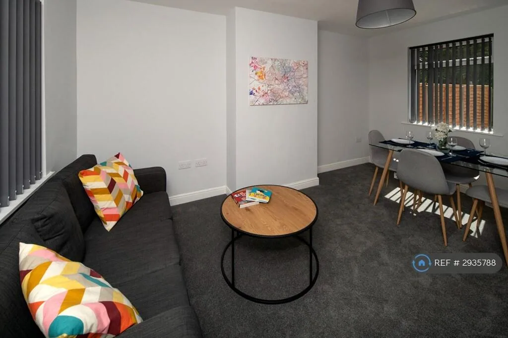 3 bedroom semi-detached house for rent
